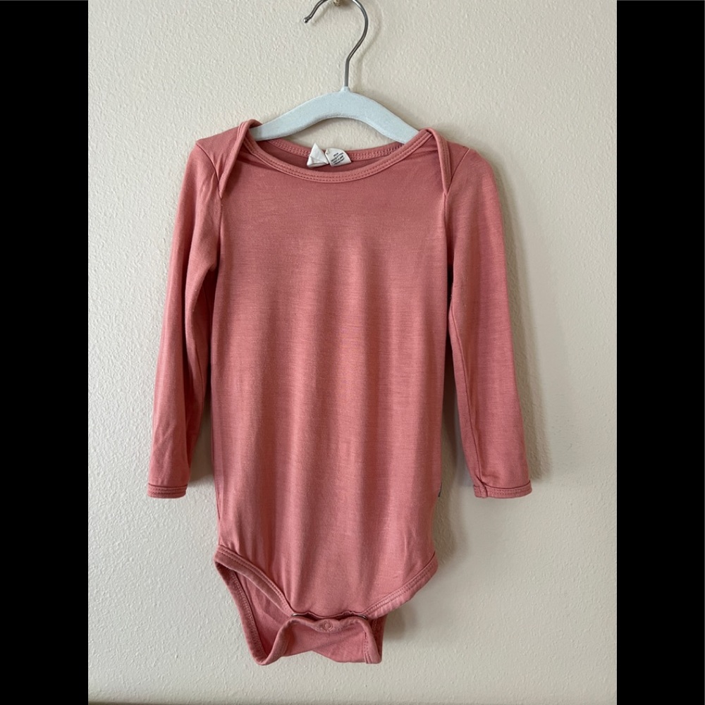 Kyte BABY long sleeve bodysuit